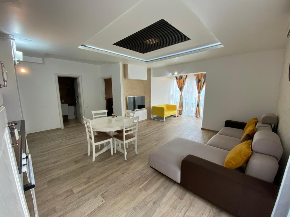 Sunny Deluxe Apartment Cosmopolis Stefanestii de Jos Zewnętrze zdjęcie
