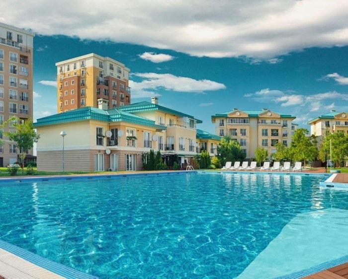 Sunny Deluxe Apartment Cosmopolis Stefanestii de Jos Zewnętrze zdjęcie