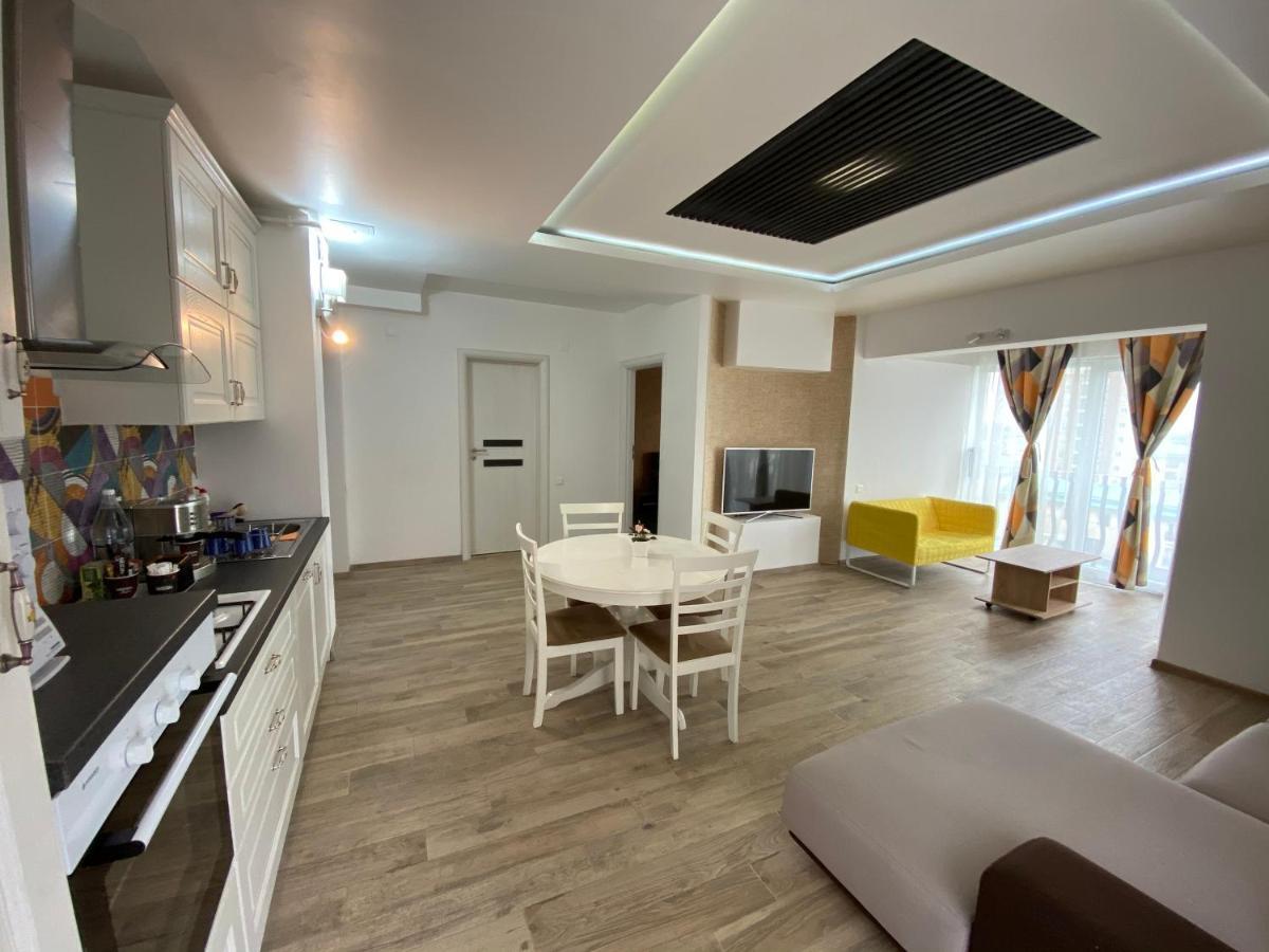 Sunny Deluxe Apartment Cosmopolis Stefanestii de Jos Zewnętrze zdjęcie
