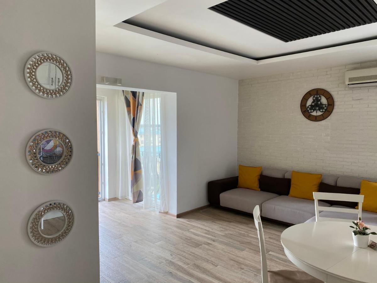Sunny Deluxe Apartment Cosmopolis Stefanestii de Jos Zewnętrze zdjęcie